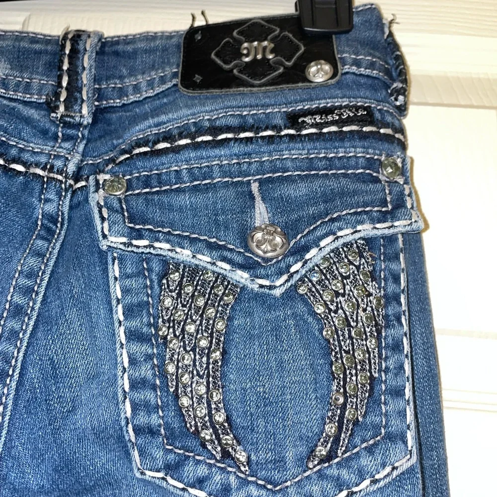Buckle “Miss Me” Angel Wing Jeans - Picture 3 of 6